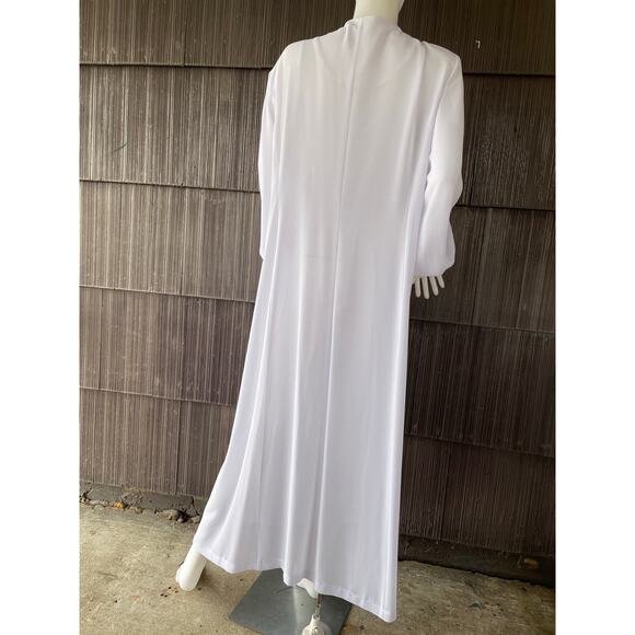 🔥Tally Taylor Paris Rome Nun Priest Church Cross White Robe Women Size 20W - Picture 7 of 14